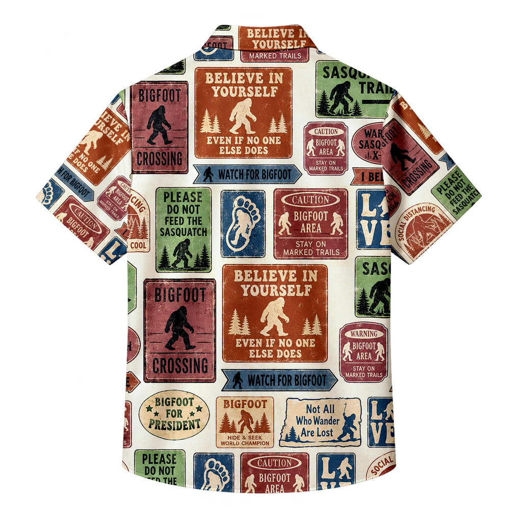 Men’s Vintage Bigfoot Signs Pattern Short Sleeve Button-Up Shirt