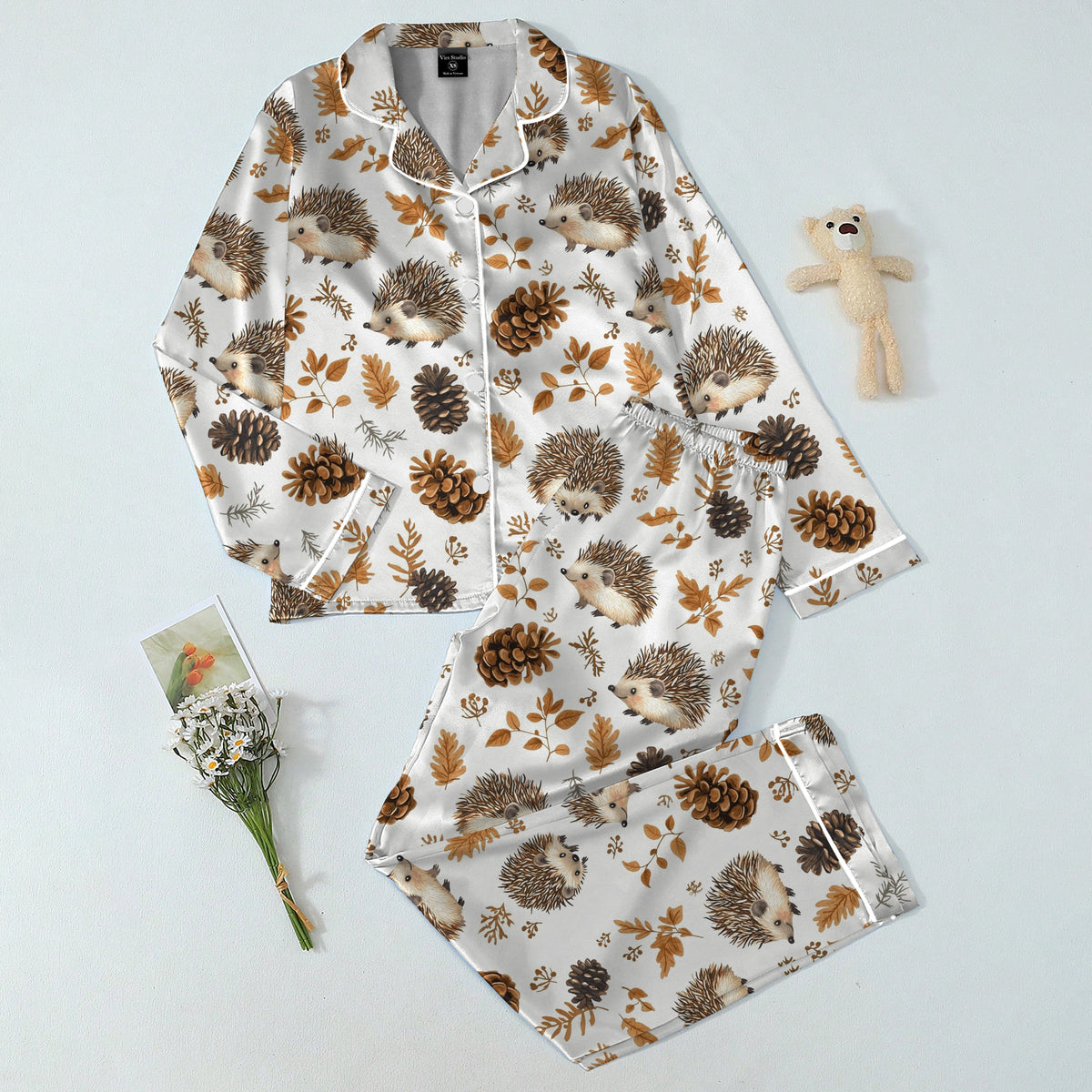 Women’s Hedgehog and Autumn Leaf Pattern Long Sleeve Pajama Set