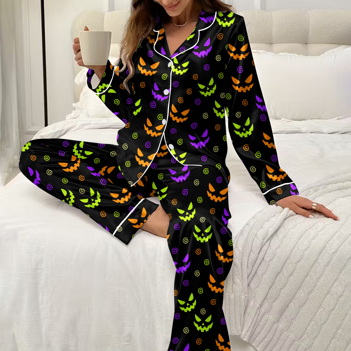 Women’s Halloween Jack-o’-Lantern Face Pattern Long Sleeve Pajama Set
