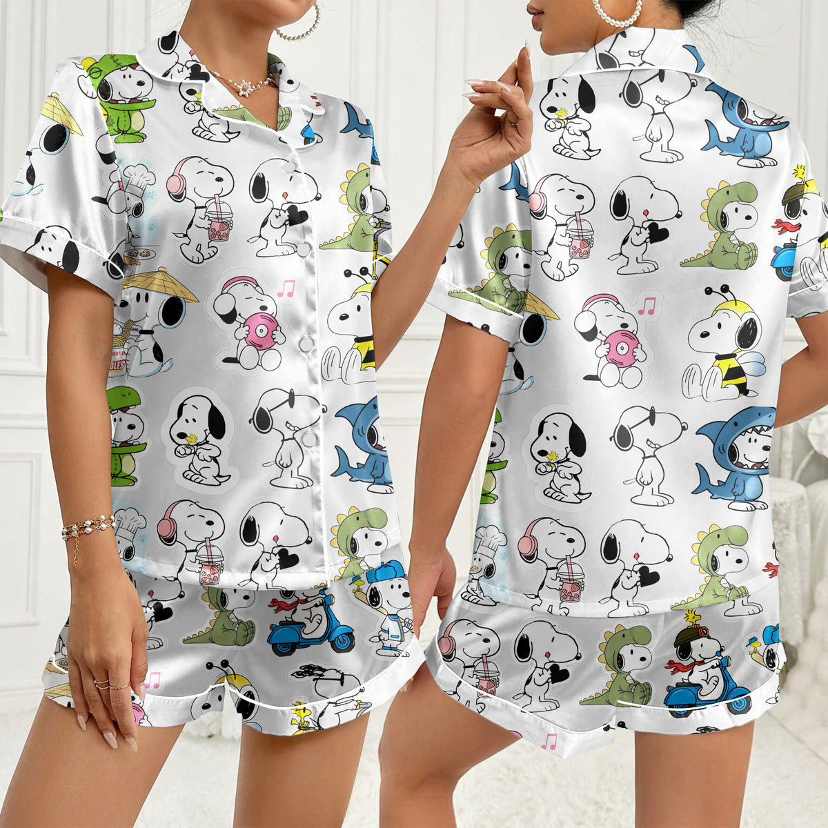 Women’s Peanuts Snoopy and Woodstock Pattern Short Sleeve Pajama Set