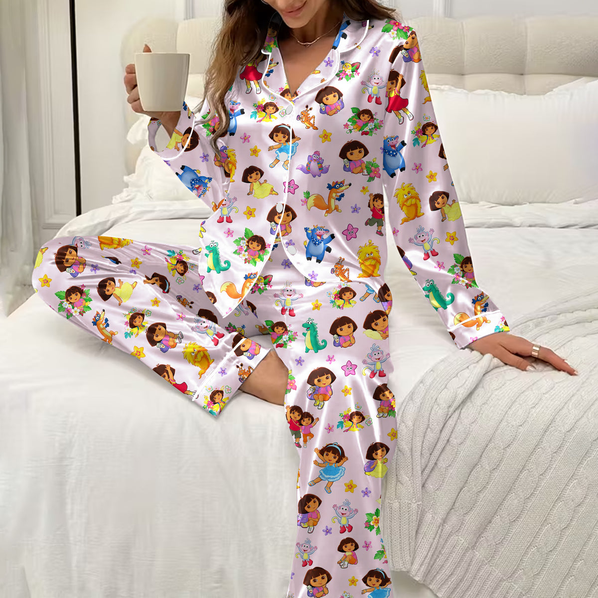 Women’s Dora the Explorer Character Pattern Long Sleeve Pajama Set