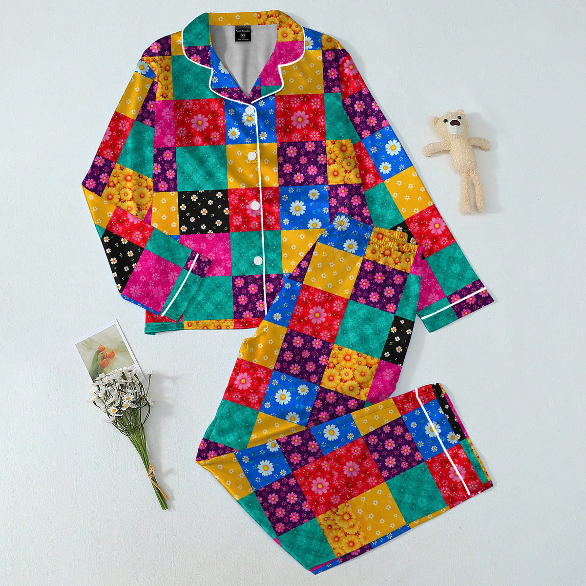 Women’s Daisy Floral Patchwork Print Long Sleeve Pajama Set