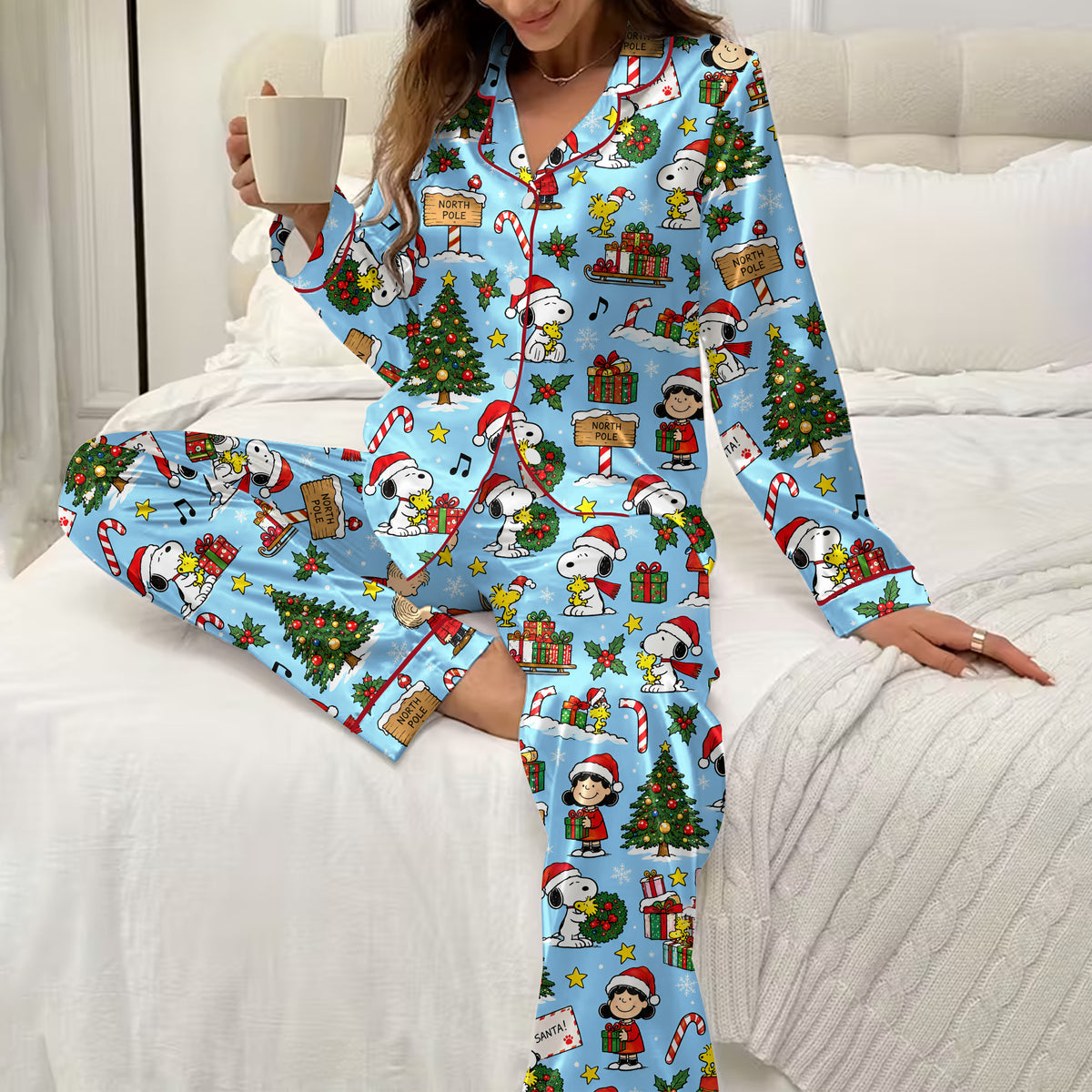 Peanuts Snoopy and Friends Christmas Print Long Sleeve Pajama Set