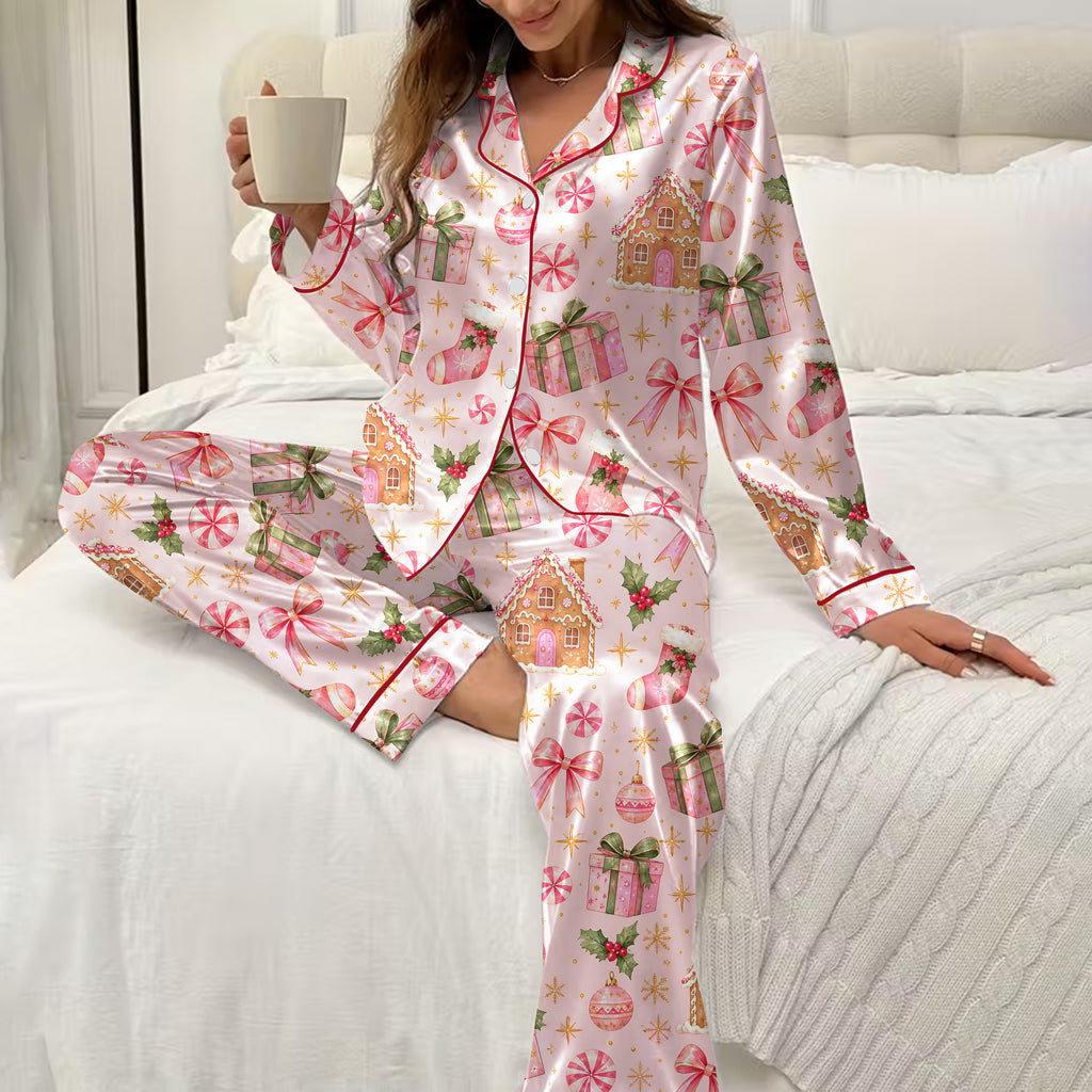 Christmas Gingerbread House Gifts and Bows Print Long Sleeve Pajama Set