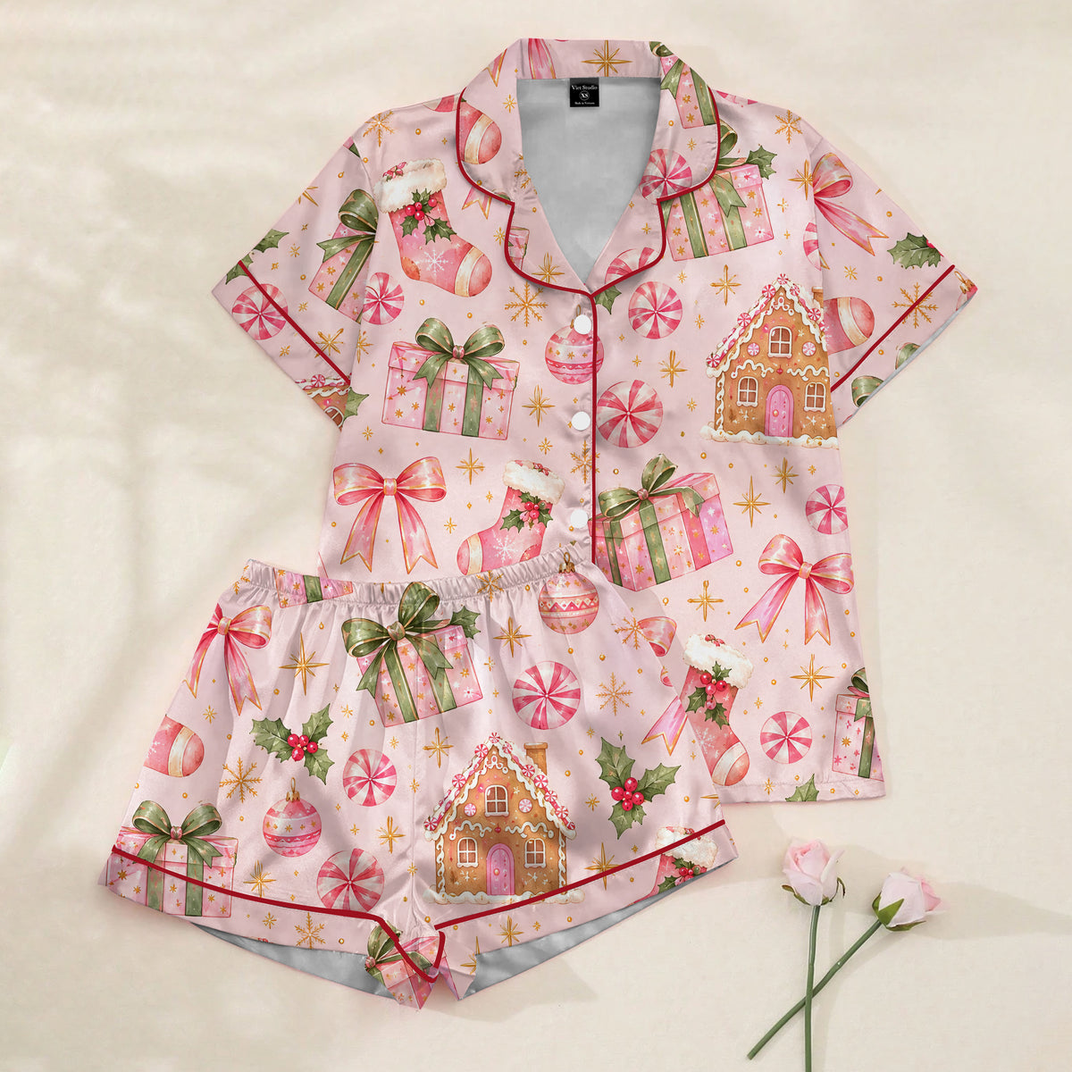 Christmas Gingerbread House Gifts and Bows Print Short Sleeve Pajama Set