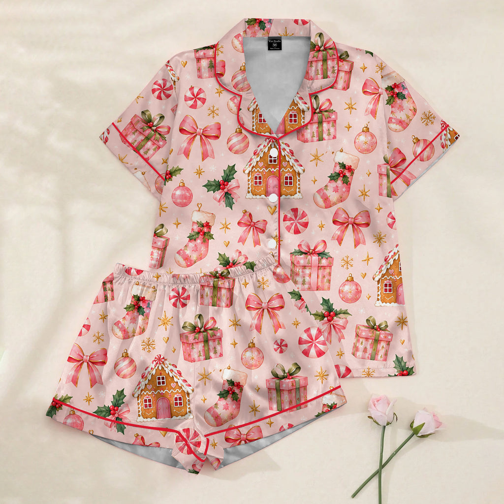 Christmas Gingerbread House Stocking and Bow Print Short Sleeve Pajama Set